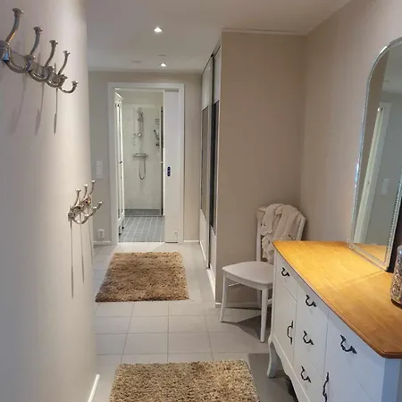 Downtown To Yourself 特罗姆瑟